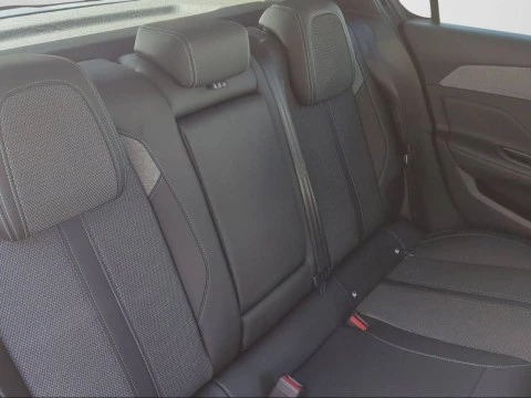 Peugeot 308 5P Allure BlueHDi 130 S&S EAT8