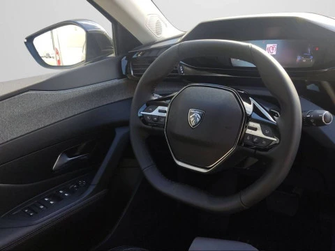 Peugeot 308 5P Allure BlueHDi 130 S&S EAT8