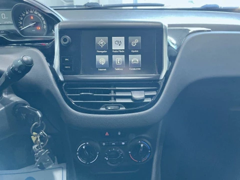 Peugeot 208 5P ACTIVE 1.2L PureTech 110