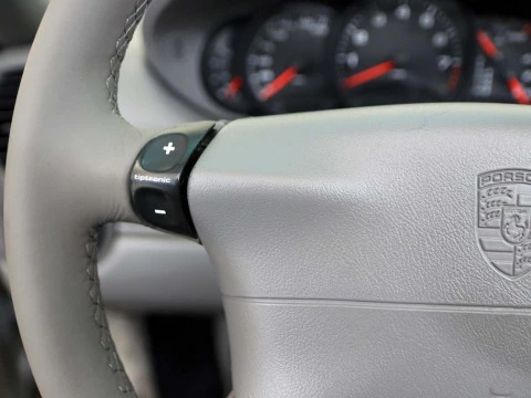 Porsche 911 CARRERA CABRIO 2P