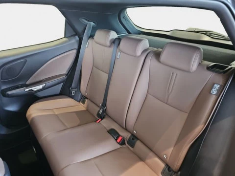 Lexus LBX 1.5 136cv HEV Elegant