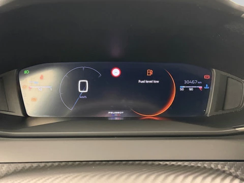 Peugeot 2008 Allure Puretech 100 S&S 6 Vel. MAN