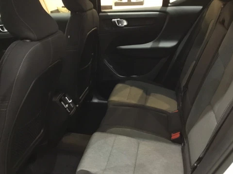 Volvo XC40 2.0 B3 CORE AUTO 163 5P