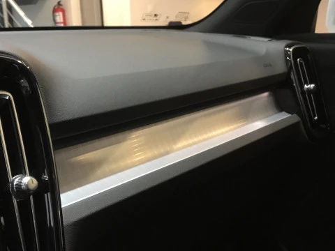 Volvo XC40 2.0 B3 CORE AUTO 163 5P