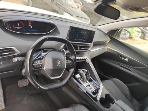 Peugeot 3008 1.5 BlueHDi 96kW (130CV) S&S Allure EAT8