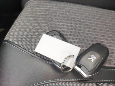 Peugeot 3008 1.5 BlueHDi 96kW (130CV) S&S Allure EAT8