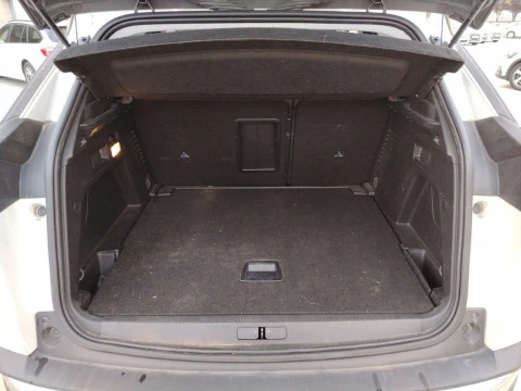 Peugeot 3008 1.5 BlueHDi 96kW (130CV) S&S Allure EAT8