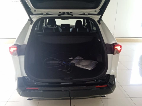 Suzuki Across 2.5 PHEV 4WD