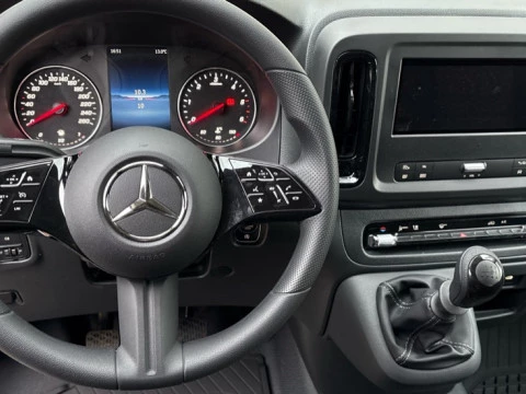 Mercedes-Benz Vito Nuevo Vito 110 CDI Furgón BASE Larga