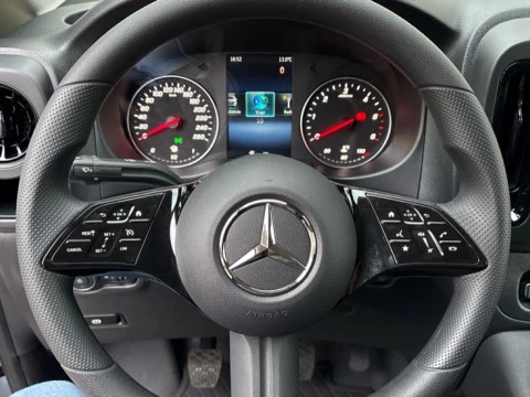 Mercedes-Benz Vito Nuevo Vito 110 CDI Furgón BASE Larga