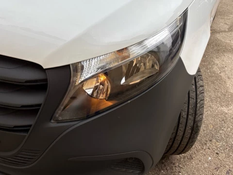 Mercedes-Benz Vito Nuevo Vito 110 CDI Furgón BASE Larga