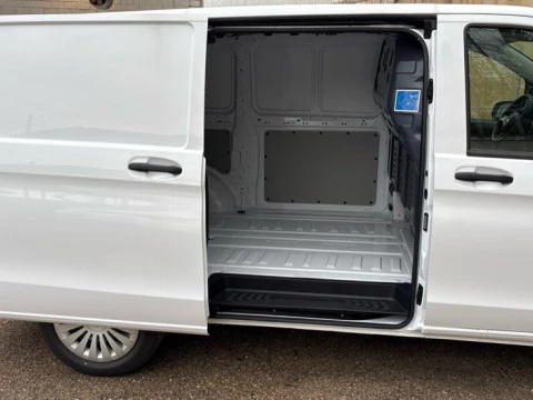 Mercedes-Benz Vito Nuevo Vito 110 CDI Furgón BASE Larga