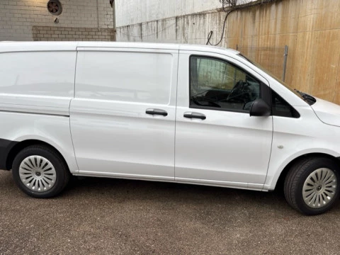 Mercedes-Benz Vito Nuevo Vito 110 CDI Furgón BASE Larga