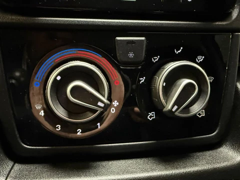 Citroën Jumper 3.3 L2 H2 BHDI 103kW (140CV) S&S 6 V. M