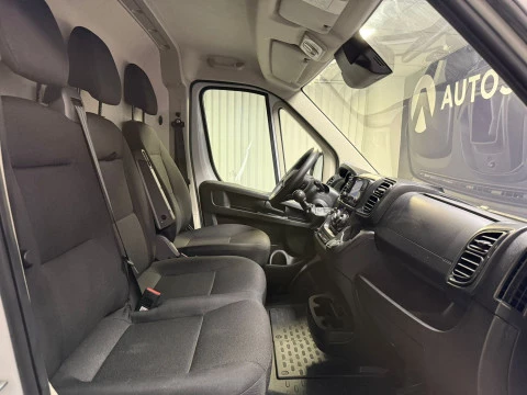 Citroën Jumper 3.3 L2 H2 BHDI 103kW (140CV) S&S 6 V. M