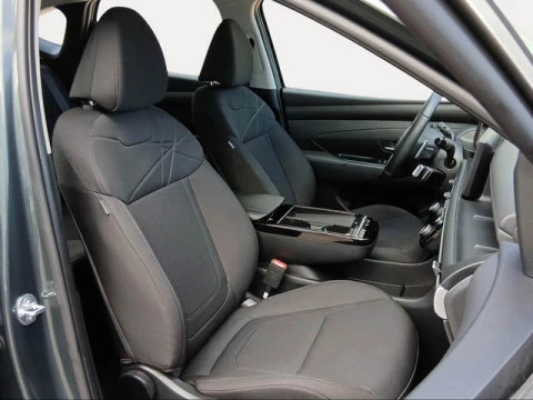 Hyundai Tucson 1.6T HEV Klass AT 158 kW (215 CV)