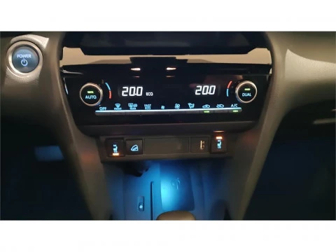 Toyota Yaris Cross 5 Puertas Premiere Edition 120H e-CVT (AWD-i)