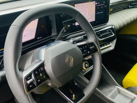 Renault R5 E-Tech R5 Iconic cinq autonomia confort 110 kW