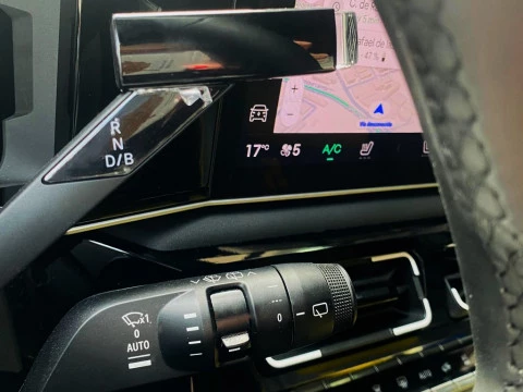 Renault R5 E-Tech R5 Iconic cinq autonomia confort 110 kW