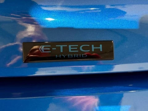 Renault Rafale Esprit Alpine E-Tech full hybrid 147kW