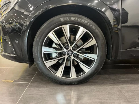 Renault Espace Techno E-Tech full hybrid 146kW