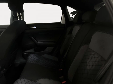 Volkswagen Taigo R-Line 1.0 TSI 81kW (110CV)