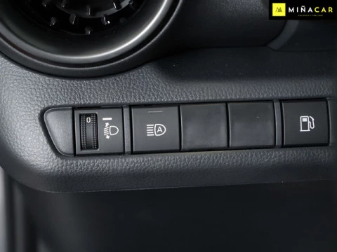 Toyota C-HR 1.8 Advance Hybrid 103 kW (140 CV)