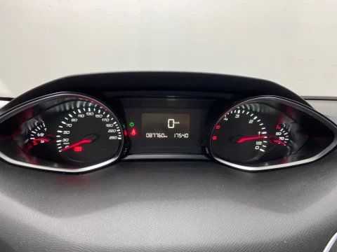 Peugeot 308 Business Line BlueHDi 120 S&S 6 Vel. MAN ?6.2