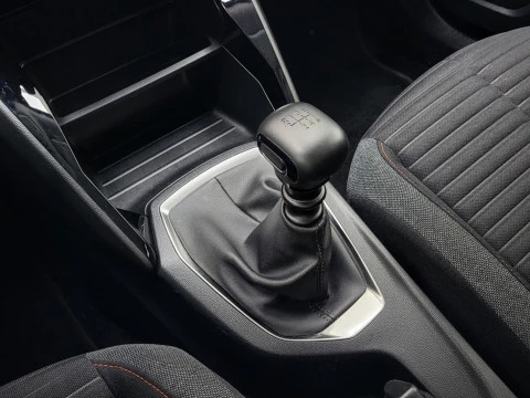 Peugeot 2008 Active Pack Puretech 100 S&S BVM6