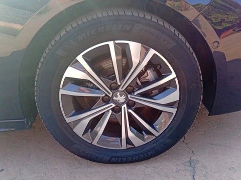 Peugeot 508 5P Allure Pack PureTech 130 S&S EAT8