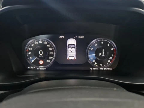 Volvo XC40 1.5 T2 Essential Auto