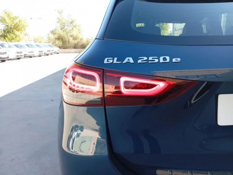 Mercedes-Benz GLA GLA 250 e