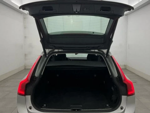 Volvo V90 2.0 D4 Business Plus Auto