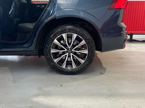 Volvo XC60 2.0 B4 D Plus Dark Auto