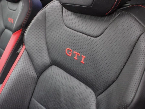 Volkswagen Polo 2.0 TSI 152KW DSG GTI 25 ANIVERSARIO 207 5P