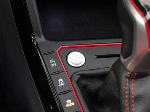 Volkswagen Polo 2.0 TSI 152KW DSG GTI 25 ANIVERSARIO 207 5P