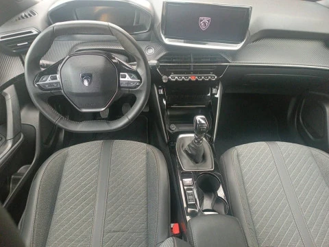 Peugeot 2008 Allure Puretech 100 S&S 6 Vel. MAN