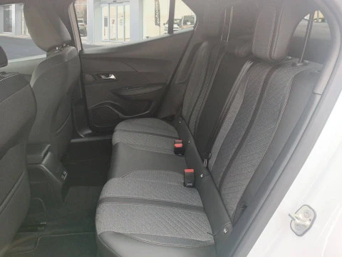 Peugeot 2008 Allure Puretech 100 S&S 6 Vel. MAN