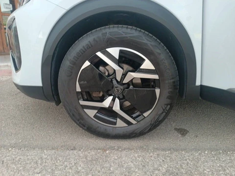 Peugeot 2008 Allure Puretech 100 S&S 6 Vel. MAN
