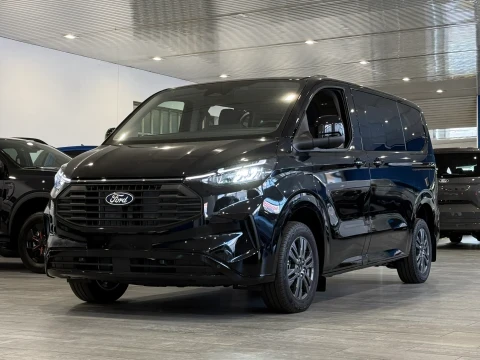 Ford Tourneo Custom 2.0 EcoBlue 125kW L1 Titanium Auto