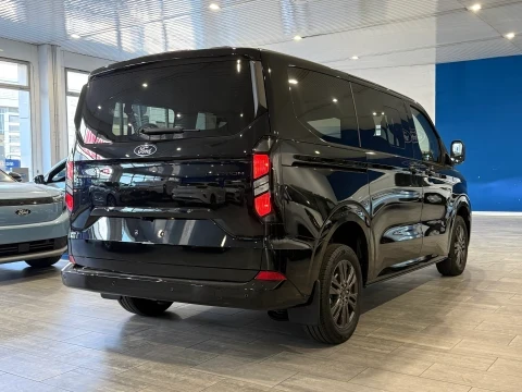 Ford Tourneo Custom 2.0 EcoBlue 125kW L1 Titanium Auto