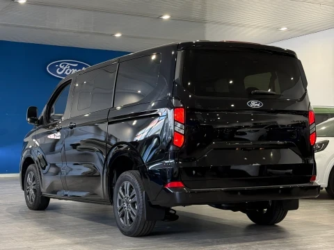 Ford Tourneo Custom 2.0 EcoBlue 125kW L1 Titanium Auto
