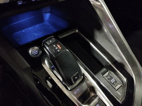 Peugeot 3008 1.5 BlueHDi 96kW S&S Allure Pack EAT8