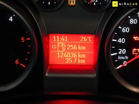 Ford Kuga 2.0 TDCI Titanium 4x4 100 kW (136 CV)