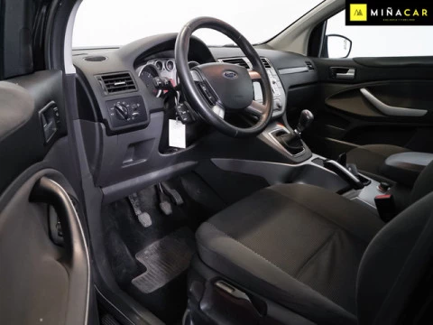 Ford Kuga 2.0 TDCI Titanium 4x4 100 kW (136 CV)