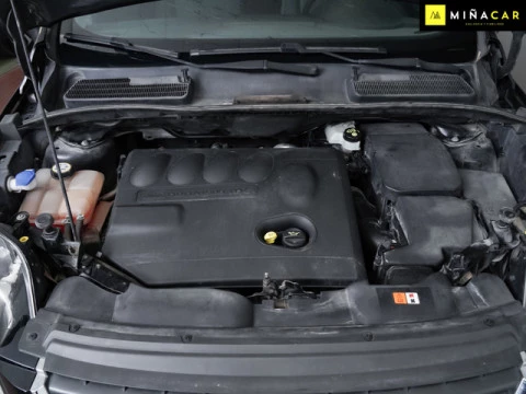 Ford Kuga 2.0 TDCI Titanium 4x4 100 kW (136 CV)