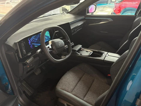 Renault Austral Techno E-Tech Full Hybrid 147kW (200CV) Renault Austral Techno E-Tech Full Hybrid 147kW (200CV)