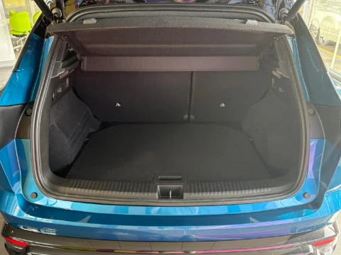Renault Austral Techno E-Tech Full Hybrid 147kW (200CV) Renault Austral Techno E-Tech Full Hybrid 147kW (200CV)