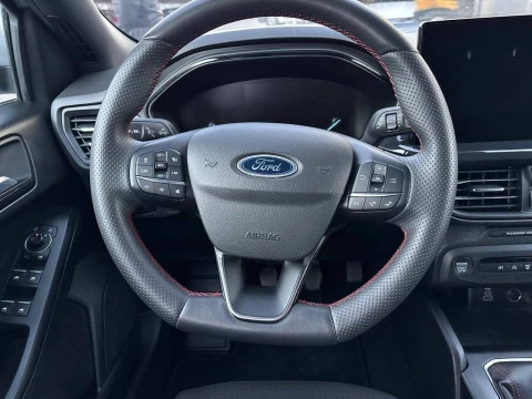 Ford Focus 1.0 Ecoboost MHEV 92kW ST-Line