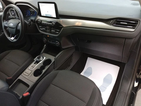 Ford Kuga Titanium 2.5 Duratec FHEV 140kW Auto